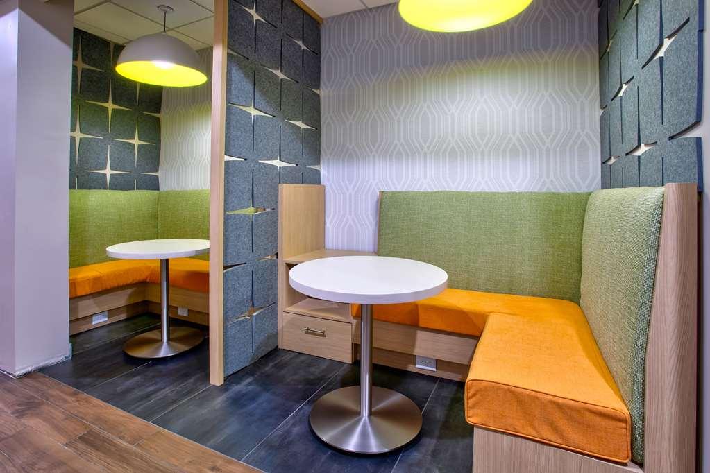 Hampton Inn And Suites Newark Airport Элизабет Удобства фото